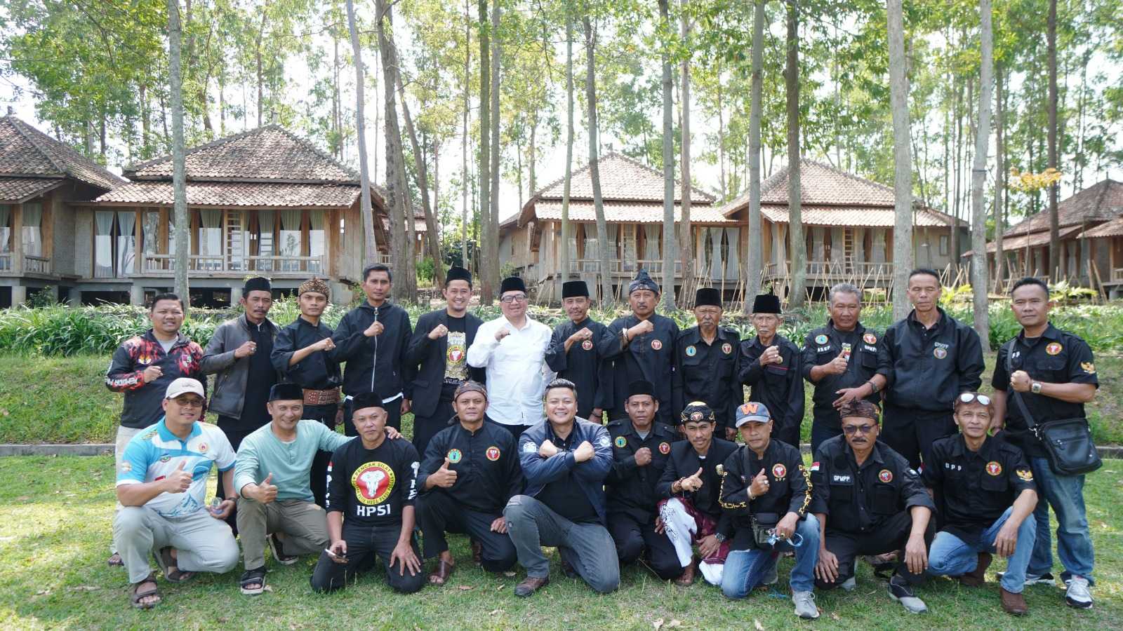 Syakur Amin dan Padepokan Gadjah Putih Garut Siap Bersinergi Menguatkan Budaya Garut